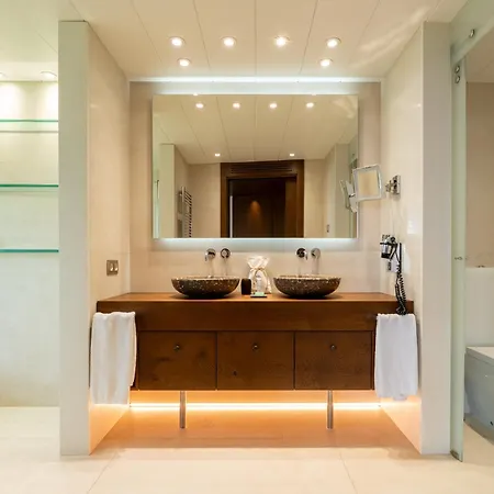 Hotel Esperit Roca 4*