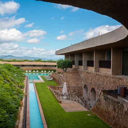 Esperit Roca Hotel